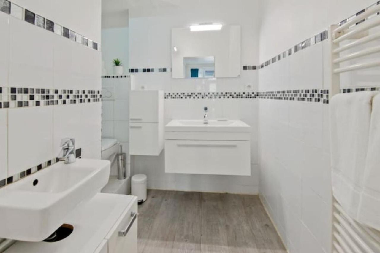 Cozy 2 Bedroom Apartment In Paris Eksteriør bilde